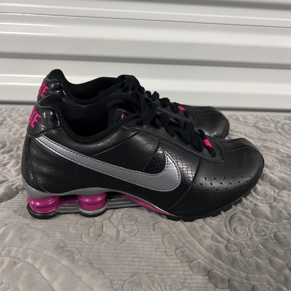 Nike Shox NZ Womens Black Pink Metallic Silver Leather Sneakers Running Shoes